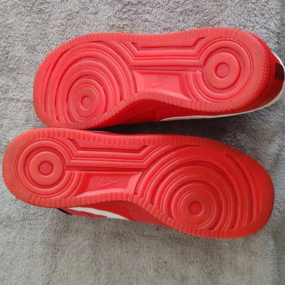 Nike Air Force 1 Lunar 'University Red' - Picture 4 of 7